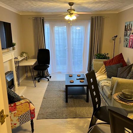 Cosy Corner - 2 Beds, Free Parking, Next To Southampton General Hospital Villa Bagian luar foto