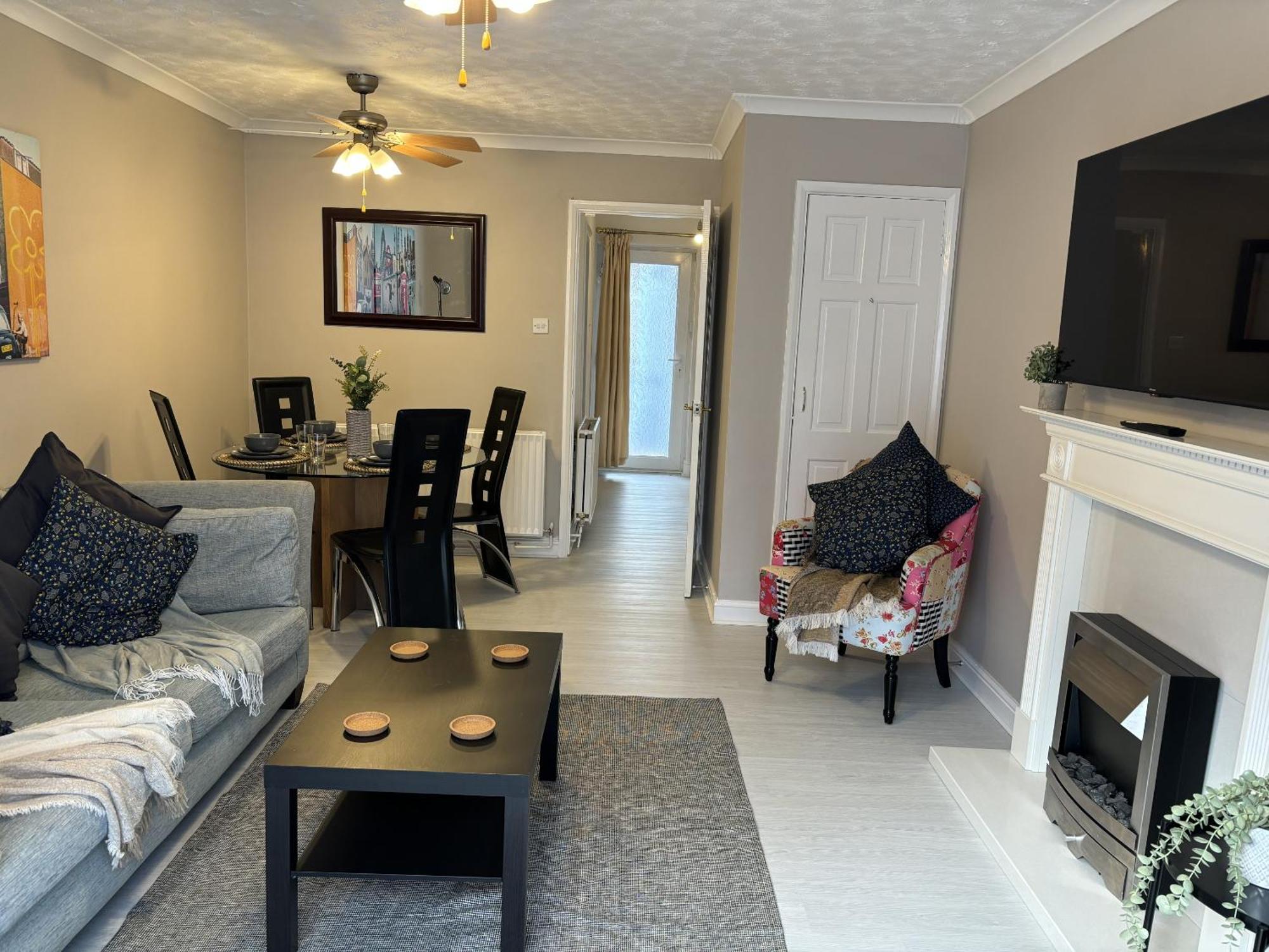 Cosy Corner - 2 Beds, Free Parking, Next To Southampton General Hospital Villa Bagian luar foto