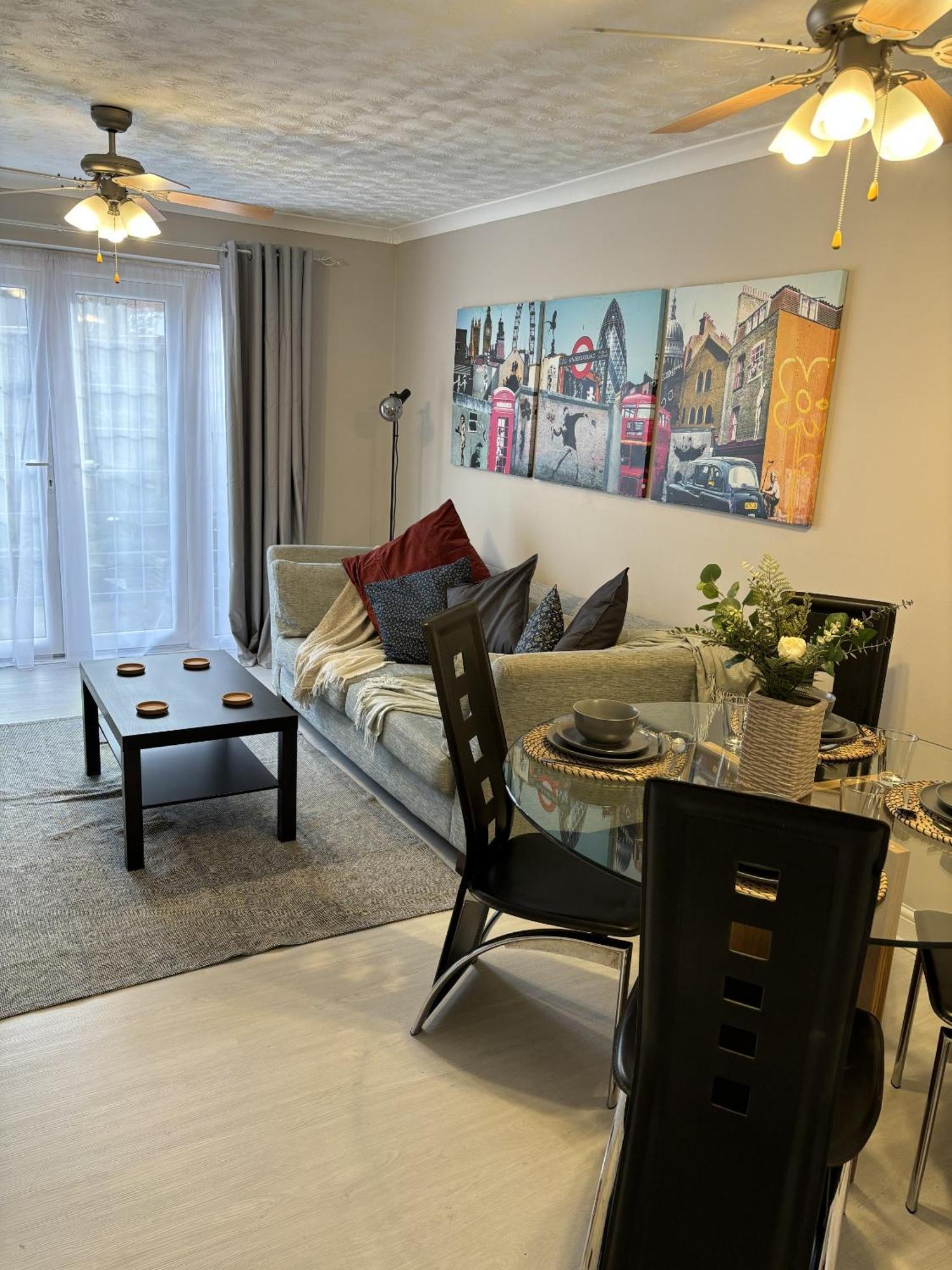 Cosy Corner - 2 Beds, Free Parking, Next To Southampton General Hospital Villa Bagian luar foto
