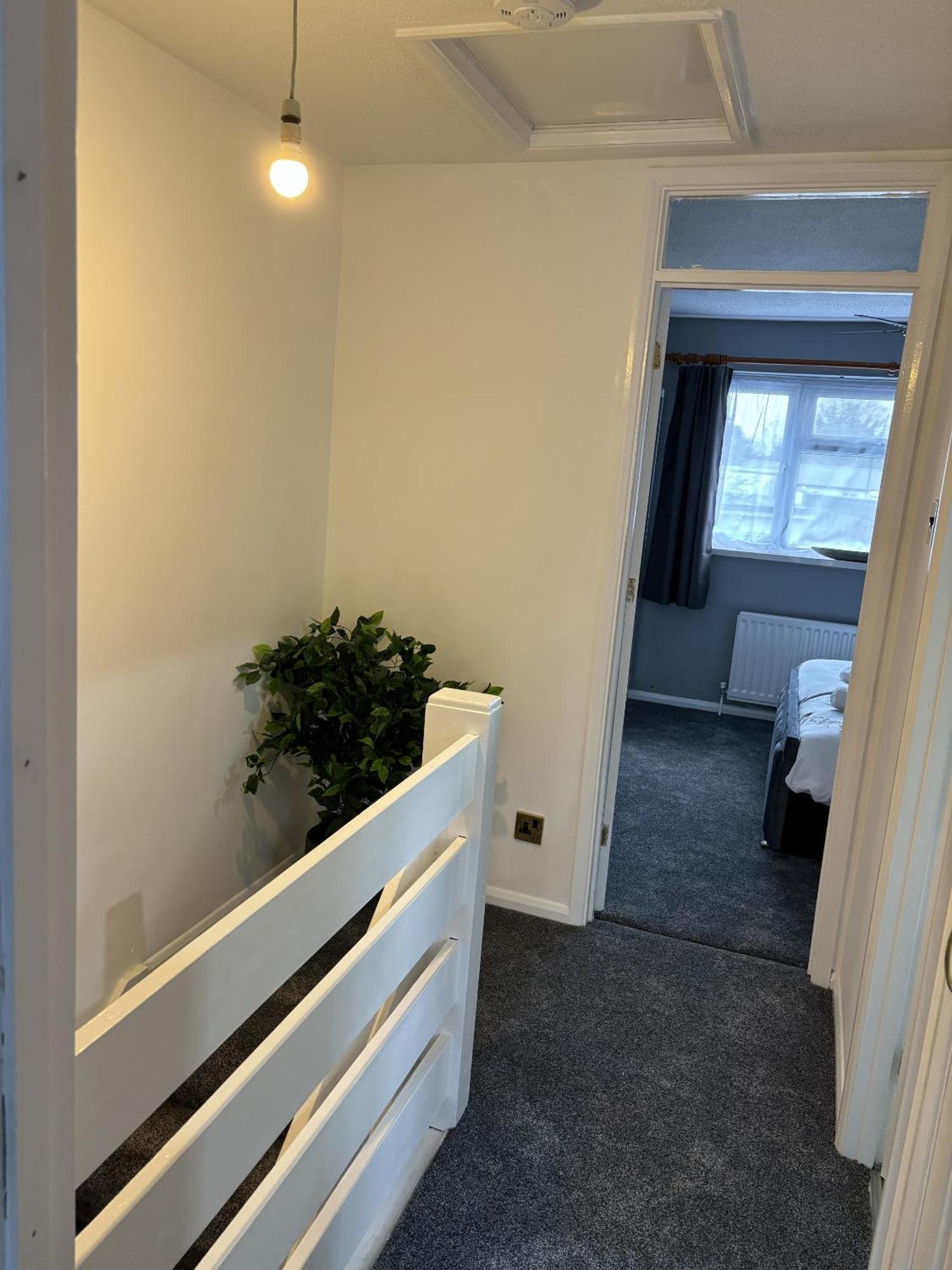 Cosy Corner - 2 Beds, Free Parking, Next To Southampton General Hospital Villa Bagian luar foto