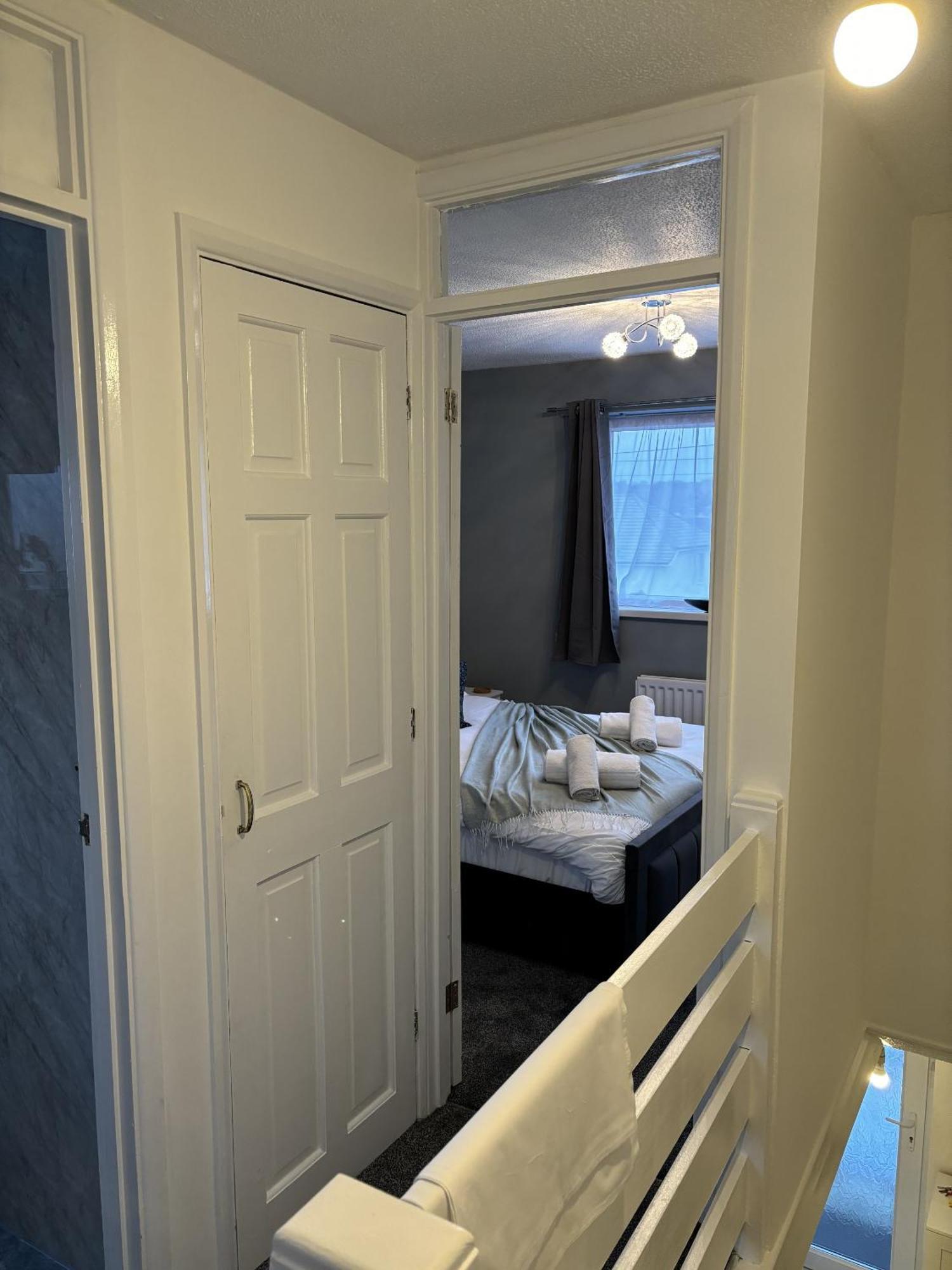 Cosy Corner - 2 Beds, Free Parking, Next To Southampton General Hospital Villa Bagian luar foto