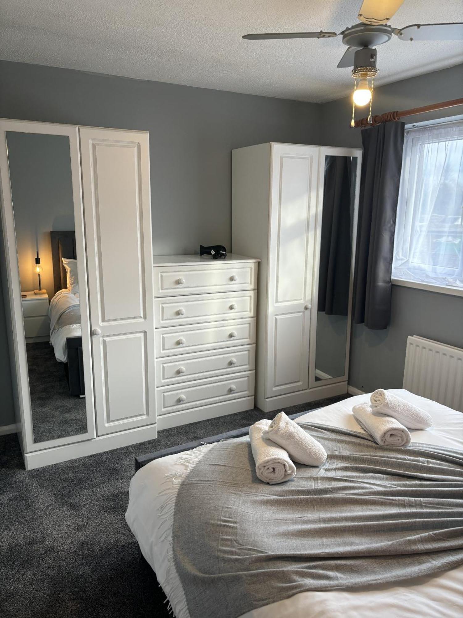 Cosy Corner - 2 Beds, Free Parking, Next To Southampton General Hospital Villa Bagian luar foto