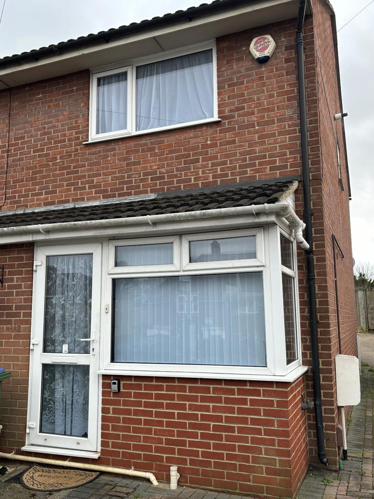 Cosy Corner - 2 Beds, Free Parking, Next To Southampton General Hospital Villa Ruang foto